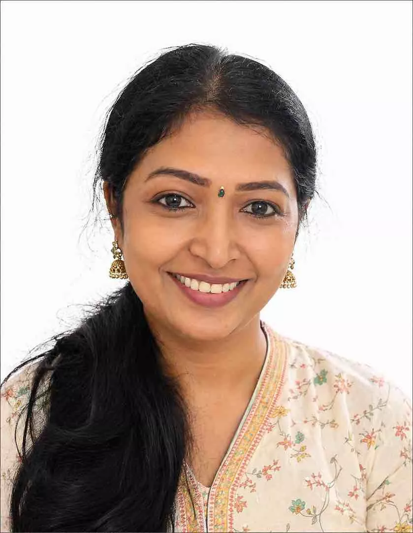 Shanthi L